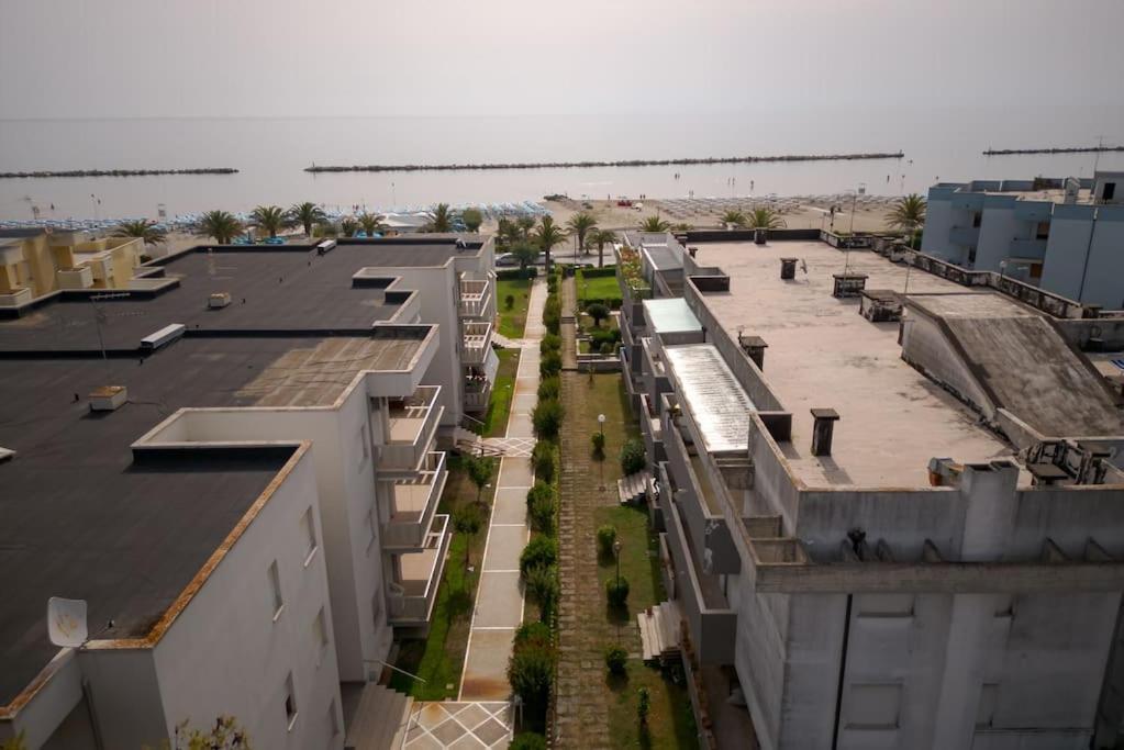 Appartamento Incantevole Fronte Mare Villa Rosa Di Martinsicuro Eksteriør billede